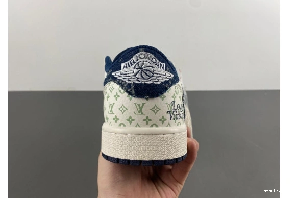 TRAVIS RETRO SJ2968-004  OG LOW JORDAN  SCOTT 1 SJ2968-004 SP 0409